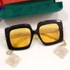 Lunettes de soleil Designer Personnalité noir fre jaune lentille femme lunettes de soleil mode classique 0722S verres polycarbonate plaque carrée 0722 e boîte 2Y7D