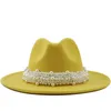 Sombrero Fedora de lana para hombre y mujer con cinta de perlas Caballero elegante dama invierno otoño ala ancha Iglesia Panamá Sombrero Jazz Cap 60CM 208007572