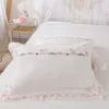 エレガントな寝具キングクイーンフルサイズ100％コットンスカート刺繍布団カバーホワイトピンクベッドセットフラットシートT200706