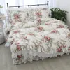 Spedizione gratuita 100% cotone coreano principessa principessa floreale ruffles ricamato pizzo biancheria da letto set Twin Full Queen King Size Bed Gonna Yyx T200706