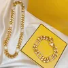 Мужские дизайнеры Ожерелья цепь для женщин Фачтожное золото ожерелье браслет набор мужчин женские любовные шеи кружева пары 2022 дизайнерские украшения