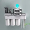 磁気逆カップのバスルームの収納ラックの歯磨き止めのホルダー練り歯磨きスクイーザー多機能のバスルームアクセサリーセットLJ201204