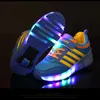 Luminöse Turnschuhe Kinder glühen Turnschuhe mit Rädern Kinder Roller Skates Schuhe LED LEGSUCH FÜR GIRKEN Jungen Flügelschuhe 201008167019169