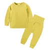 Set di pantaloni lunghi per bambini Ragazzi in cotone spesso da notte Pantaloni a vita alta Girocollo solido T-shirt da notte Infantile Inverno Abiti da casa 210413