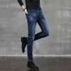 メンズジーンズ2022ファッションパンツストレッチダークブルースキニー男性カジュアルスリムフィットデニム韓国風オスのズボン1