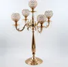 NOVITÀ Candelabri in metallo dorato a 5 bracci di altezza 76 cm con pendenti in cristallo Portacandele da matrimonio Centrotavola per eventi