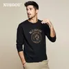 Brand Kuegou Men's Long Slave T-shirt Autumn Maphe Moda 100% Algodão azul preto Tshirt Spring Tight Top Stize Plus Size ZT-7750 201202