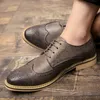 أحذية رجالية اللباس الكلاسيكية الأعمال الرسمية الأحذية الجلود الرجعية تصميم البروغ الأحذية الرجال أكسفورد الذكور الأحذية الدانتيل متابعة كالزادو هومبر