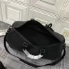 حقائب مصممين Luxurys Duffle Bags 45 50cm حقائب السفر مصممي حقائب القماش الخشن حقائب جلدية على شكل دلو كتف واحد سلسلة فضية حقيبة كروس بالجملة