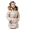 女の子の冬のコートフード付きの毛皮の襟の子供たちのジャケットコットンパーカーコート子供冬の上着厚さの暖かい服女の子の服lj201017