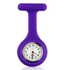 Cadeau de Noël Montre d'infirmière Clip en silicone médical Poche de mode Broche Fob Tunique Couverture Docteur Silicon Quartz Montre de revers d'allaitement w6916136