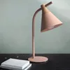 Macaron Minimalistische metalen tafellamp nachtkastje Student Oogbescherming Bureaulamp E27 LED-verlichting voor slaapkamer Woonkamer