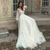 Ny Princess Boho Bröllopsklänningar Appliques Lace Backless Beach Bride Dress Long Puff Sleeves Plus Size Bridal Gown