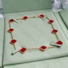 صداقة زوجين سحر العشب المحظوظ قلادة قلادة حمراء chalcedony وايت فريتيلاريا الماس خمسة زهرة المشاركة الكلاسيكية Marr8865274