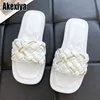 Tofflor Nya Kvinnor Sommar kilar Skor Sandaler Lågklackar Casual Slides Flip Flops BC3476 220304