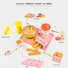 Simulação de madeira infantil Hamburger Toy Strawberry Simulation Burger Dog Set Mini Food Play House Kitchen Toy for Girls LJ201211