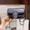 جودة عالية الكلاسيكية الفاخرة مصمم حقائب الكتف حقيبة يد مع الماس شعرية تموج أزرار crossbody حقيبة الأزياء سلاسل أكياس 2021 جديد