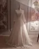 Dubaï Arabe Musulman Dentelle Perles Tulle Une Ligne Robe De Mariée Robes De Mariée Longue Seleeves Appliques Plis À Plusieurs Niveaux Tulle Robes Formelles Robe De Novia Sur Mesure