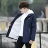 冬のジャケットの男性フード付きスリム韓国のパーカーホンブルロングジャケットコートカシミアメンズウィンドブレーカーパーカー