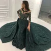 Robes de soirée sirène en dentelle vert chasseur avec train détachable Sheer Jewel Neck perles robes de bal, plus la taille manches longues robe formelle