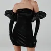 Casual Dresses Winter 2022 Sexig Bodycon Kvinnor Mini Klänning Handskar Fall Party Backless High Waist Long Puff Sleeve Svart Strapless Kvinna