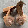 Kleid Schuhe 2022 Furry Sandalen Mode Damen Bankett Damen High Heel Pelzplattform Outdoor Party Schnalle Hausschuhe Frauen