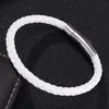 Bedelarmbanden Wit lederen armband mannen vrouwen sieraden eenvoudige stijl gevlochten roestvrij staal prachtige snaps mannelijke polsband
