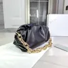 2022 дизайнерские сумки роскошные цепи сумки кошельки женщин на плечо кожаная марка моды облако сумка размером 30 см