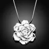 Hängsmycke Halsband Bohemian Women Floating Charm Statement Pendants Vänner Flower Chain Halsband Emalj Vit Färg Smycken Collier Femme1