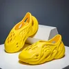 Sandales pour enfants en ligne Celebrity Fashion Boys and Girls Baotou Beach pantoufle Parent-enfant Hole Shoes