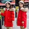 Подросток молодые девушки теплые пальто зима Parkas верхняя одежда подросток наряд детей дети девочек меховой куртку с капюшоном на 5 6 8 10 12 лет lj201017