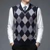 Mode Designer Merk Argyle Pullover Diamond Sweater V-hals Knit Vest Mannen 6% Wol Mouwloze Autum Casual Mannen Kleding 211221