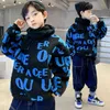Satış Erkek Tişörtü Mektup Desen Gelenler Kış Polar Sıcak O-Boyun Uzun Kollu T Gömlek Kore Genç Giysileri Tops 220209