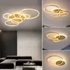 金の白い現代LEDシャンデリアライト、生活調査室調光対応屋内ランプパーラーフォーラム照明器具