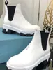 Hot Sale 2020 Designer Luxury Boots Fall / Vinter Kvinnor Casual Boots Läder Fashion Boots TPU Bottom Non-Slip Slitstarkt Heel Höjd 6cm