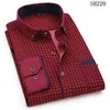 Mäns Casual T Shirts Tryckta Plaid Polka Dot Men Tröja Långärmad för Slim Fit Male Dress Camisas Masculina