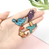 Alfileres de esmalte de dinosaurio de dibujos animados, varios tipos de colores, Brachiosaurus de dientes de sable para regalo de amigos, alfileres de solapa, bolsa de ropa