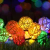 10/20/40/80 LEDs Rattan Balls String Lights Bateria Garland Bola de Algodão Corrente de Luz Férias Christmas Luzes para Pátio Wedding Y201020