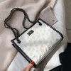 Heißer Verkauf Elegante Weibliche Eimer Tasche 2019 Winter Mode Neue Hohe Qualität Plüsch Pailletten frauen Handtasche Schloss Kette Schulter umhängetasche