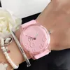 أزياء Clover Quartz Wrist Watches for Women Men للجنسين مع 3 أوراق أوراق طراز Dial Silicone Band Watch AD225787506