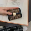 Mode tryckt brev Visitkort Hållare Kort Väska Kvinnor Små Kort Spärr Fold Multi Pocket ID Wallet Womens