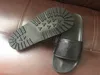 2021 nouveau rouge noir imprimé hommes pantoufles sandales de créateur mode plage pantoufle luxe pantoufles décontractées chaussures