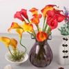 ZONAFLOR 20 adet / grup Dekoratif Çiçekler Calla Lily Yapay Çiçek PU Gerçek Dokunmatik Ev Dekorasyon Parti Düğün Buket Çiçekler T200103