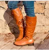 botas de couro marrom