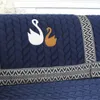 2019 europäische moderne schwan gedruckt herbst winter gesteppt plüsch schnittsofa abdeckung für wohnzimmer cubierta de sofa SP5805 LJ201216