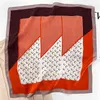 Mode Vrouwen Zomer 100% Zijde Halsjaal voor Haar Hoofdband 2022 Luxe Moon Design Print Square Sjeningen Lady Bandana Kerchief Y220228