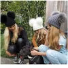 2020 جديد مزدوج Natural Pom Poms Hat Girls Winter Winter Fur Pompom Ball Binies Beanies Hat Skullies Beanies Cotto Jlltvq3231345