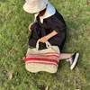 ショッピングバッグカジュアルストライプラージストロートート紙編まれた女性の肩の手作りのハンドバッグ夏のビーチビッグバリの財布220303