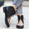 أحذية الكاحل المرأة المرقعة PU أحذية جلدية السيدات ربط الحذاء حتى الإبزيم أحذية كعب سميك قصير عارضة الأحذية الأحذية