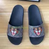 2021 Kvinna/Man Sandaler kvalitet Snygga Tofflor Mode Klassiker Sandal Herr Dam Tofflor Platta skor Slide Eu:36-45